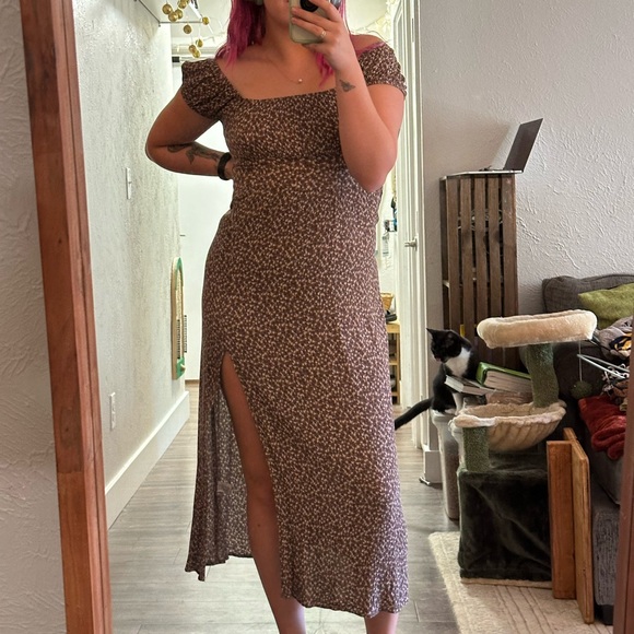 SOZY Slit Dress - Picture 1 of 3